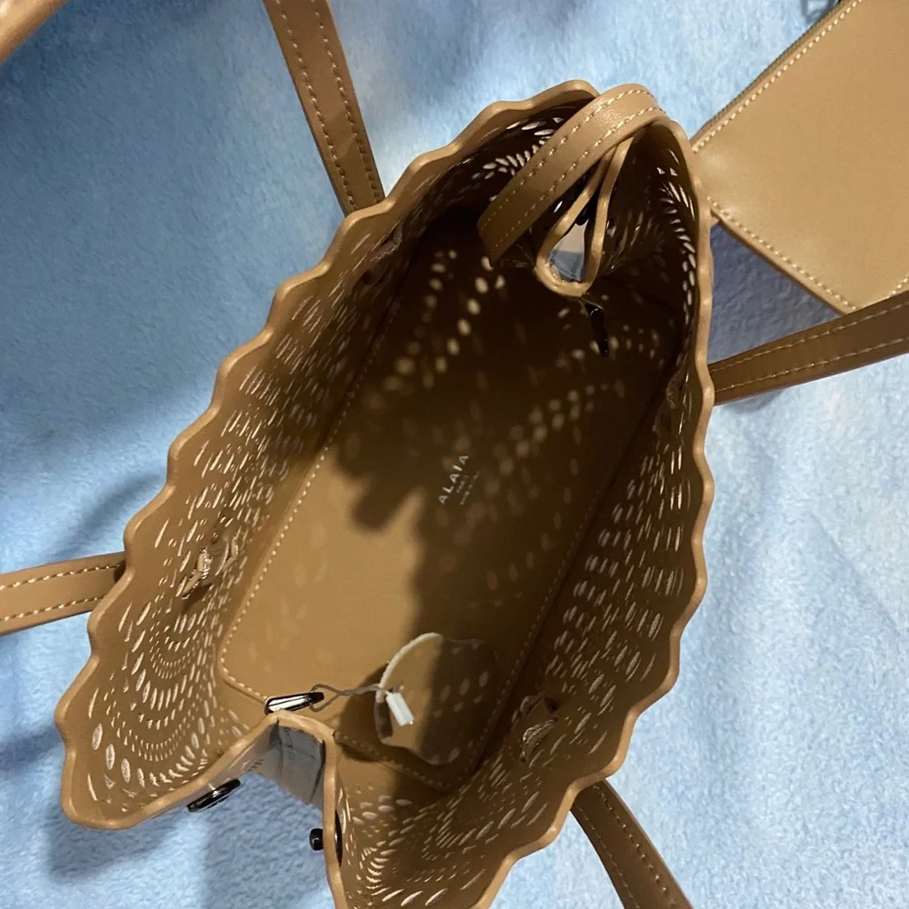 Alaïa Laser-Cut Scalloped Tote in Camel